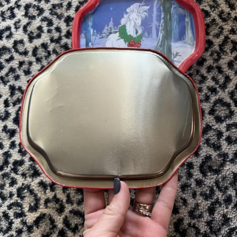 VTG Hartin Unicorn Christmas Serving Trays Set 2 Red Holiday 7.5